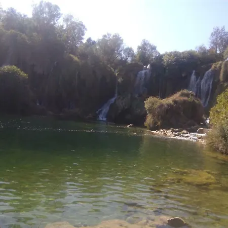 Cosy Near Split *